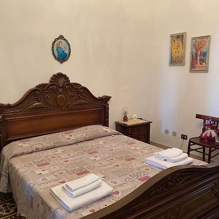 Collepasso Civico 11 Holiday Home מראה חיצוני תמונה